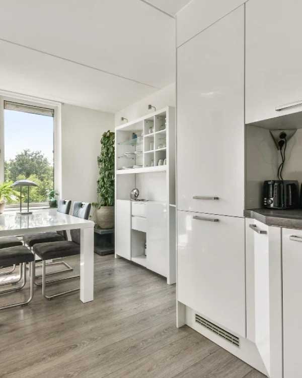 Photo of a house for a residential cleaning service website